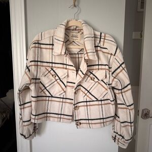 Ashley International Cropped Plaid Shacket – Size Medium